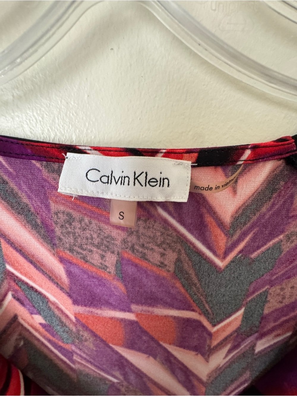 Calvin Klein Abstract Chevron Cowl Neck Tunic Size S - Picture 5 of 5